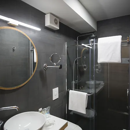 Sana Hotel 4*