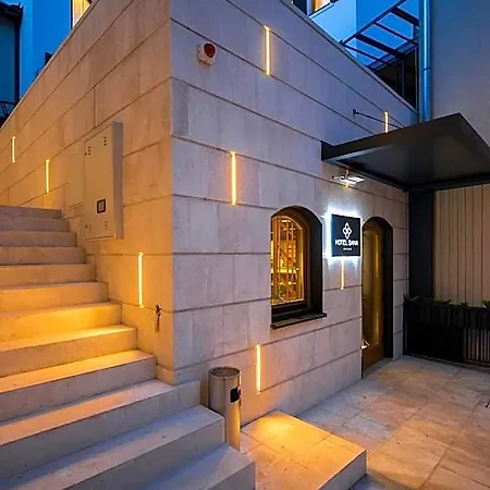 Hotel Sana 4*