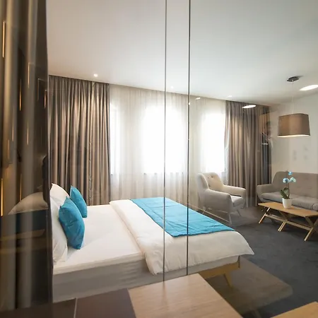 Sana Hotel 4*